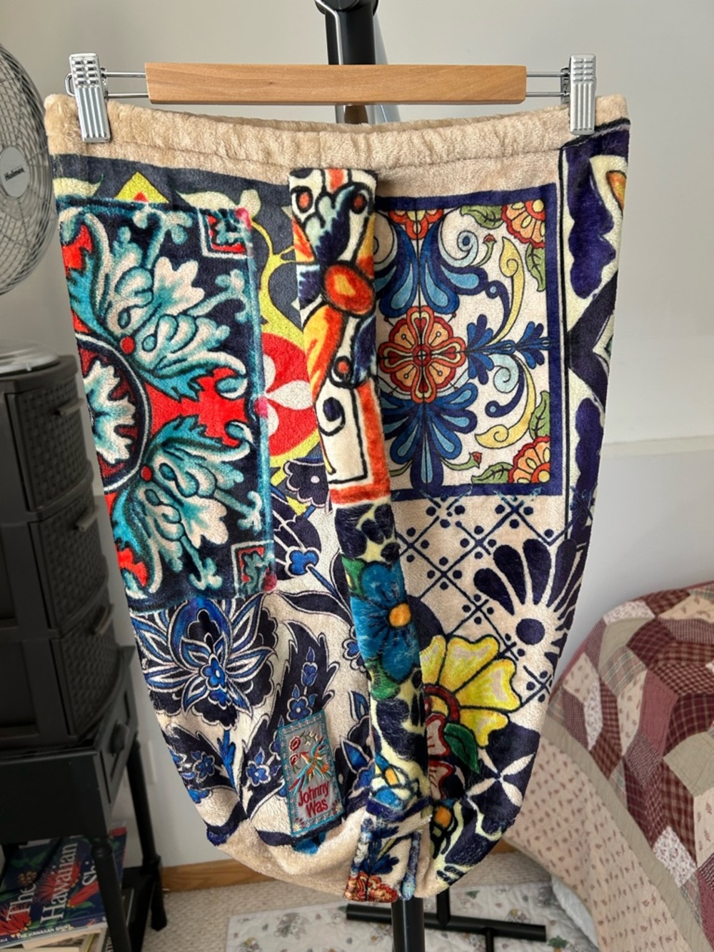 Johnny Was Laurel Canyon Plush Sling Bag - Picture 2 of 7